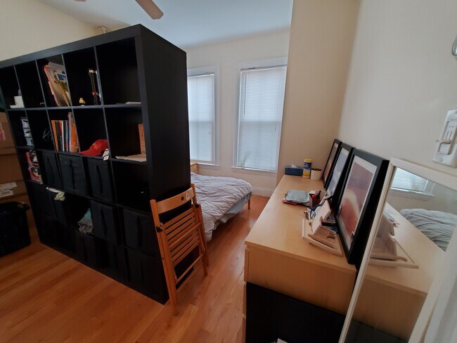 Photo - 68 Plymouth St Unit 1