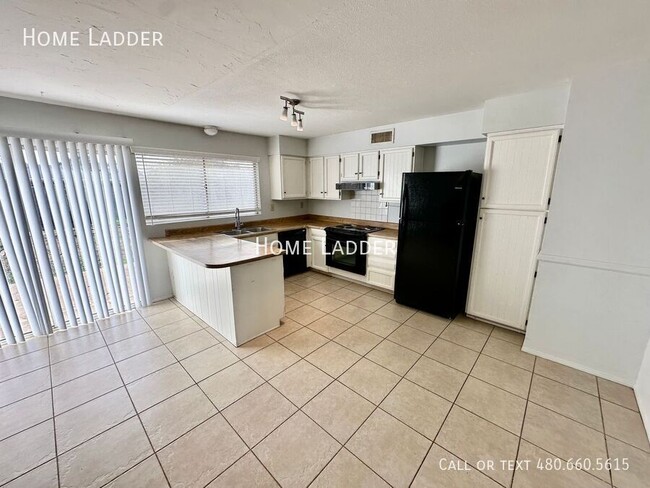 Photo - 2311 W Olla Ave