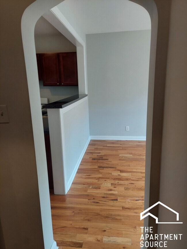 Photo - 4419 N Wolcott Ave Unit B3