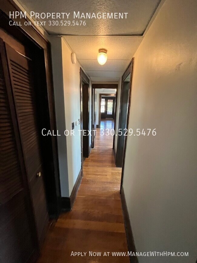 Photo - 798 W Market St Unit 5