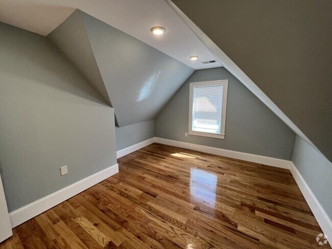 Building Photo - 4.0 bedroom in Somerville Massachusetts 02144 Unit U1 Rental