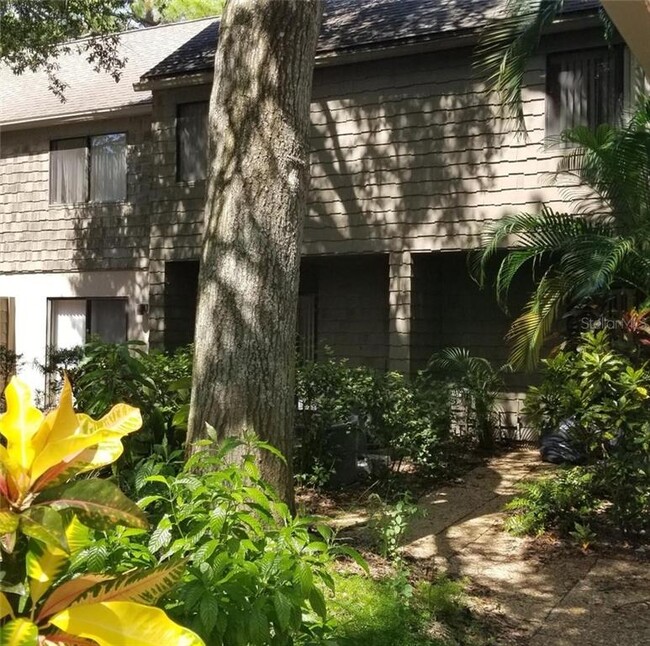 Building Photo - 1625 Treehouse Cir Unit TR111