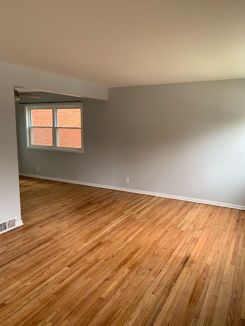 Delsan Court Townhomes
