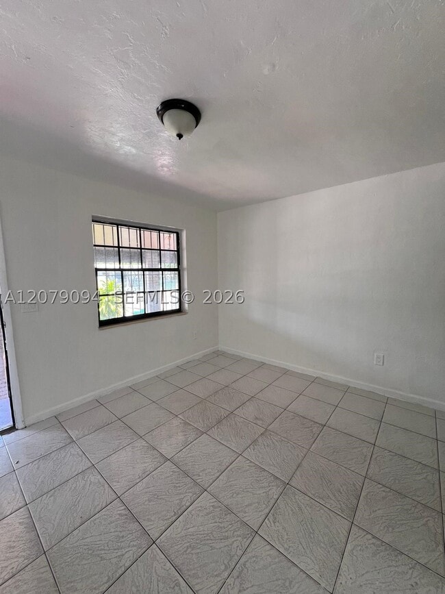 2140 NW 1st St Unit A