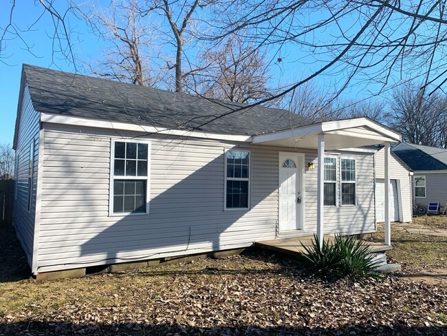 Photo - For Rent...4764 Warnock Ave, Granite City