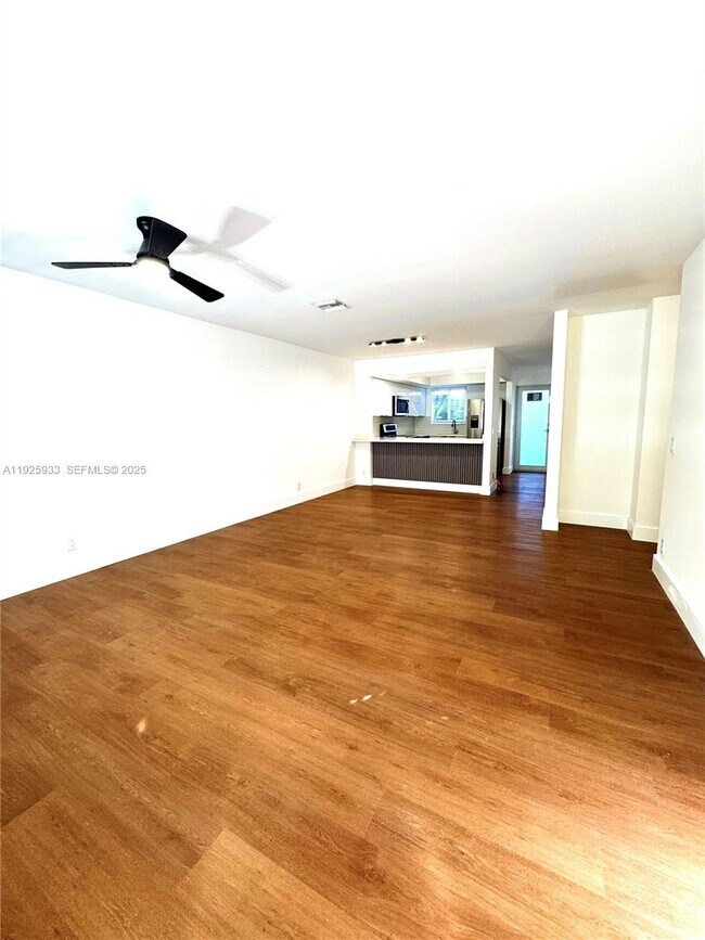 Photo - 1460 SW 24th Ct Unit 1