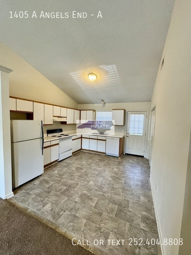 Photo - 1405 Angels End
