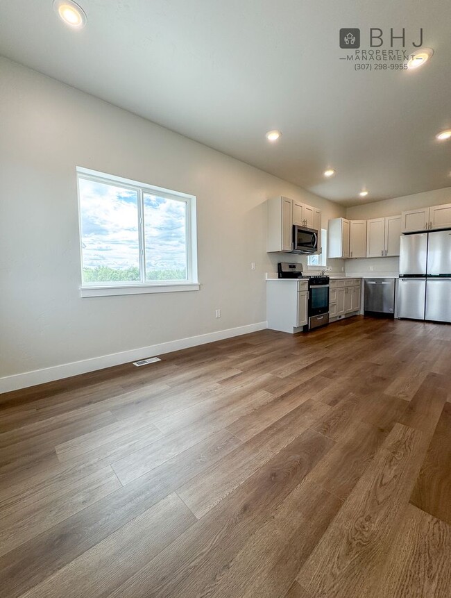 Photo - BRAND NEW! 2 BED/ 2BATH Dog Friendly Twin ...