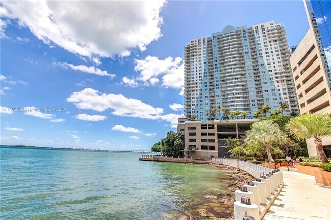 Building Photo - 1111 Brickell Bay Dr Rental