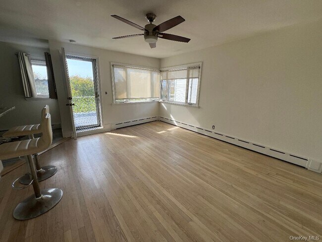 Photo - 411 W Park Ave