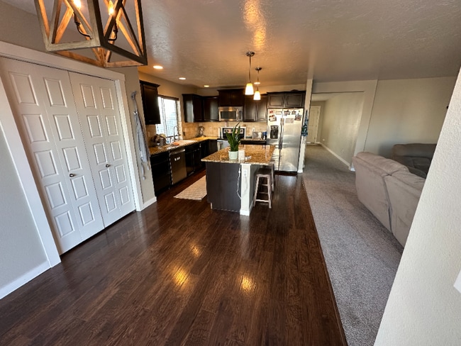 Photo - 700 SW Portal St