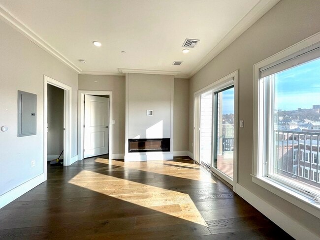 Photo - 214 Market St Unidad 503