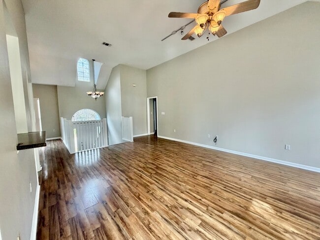 Photo - 81 Lake Front Dr