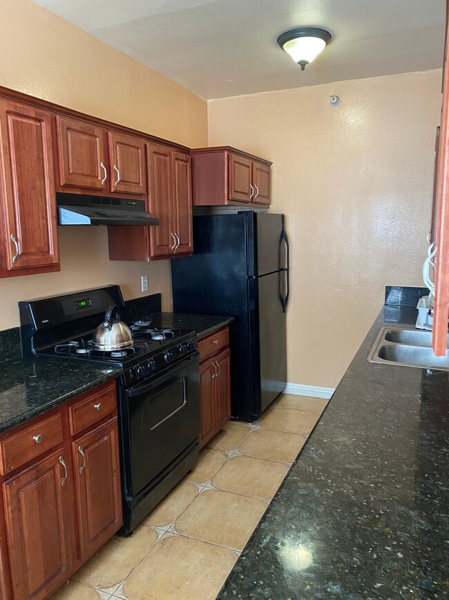 Photo - 445 S Central Ave Unidad 203
