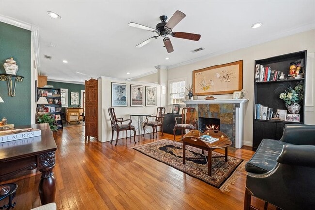 Photo - 511 Peden St