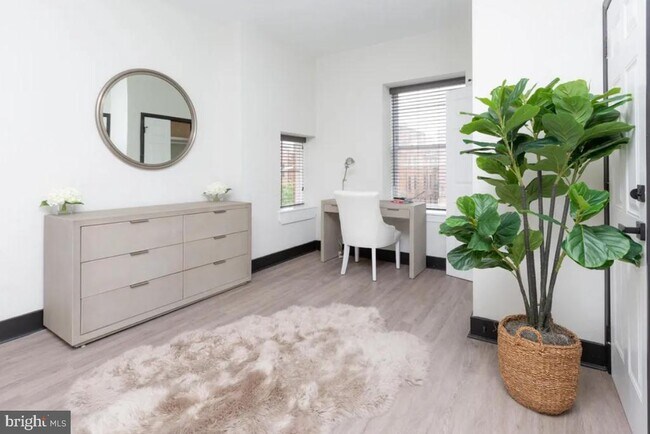 Photo - 1210 N Calvert St Unidad 1A