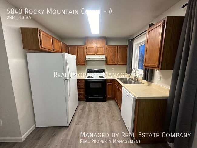 Photo - 5840 Rocky Mountain Ct Unidad A