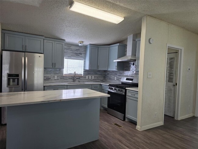 Photo - 7628 Northview Ln