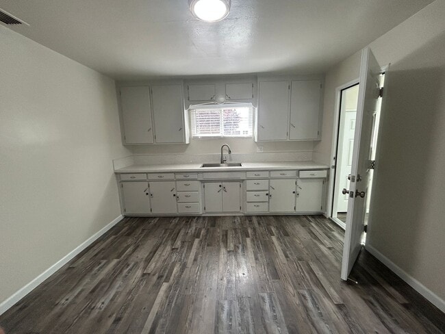 Photo - 3603 - DeLash Unit 305 S Del Puerto Ave