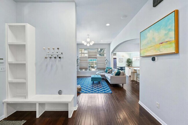 606 Fletcher St