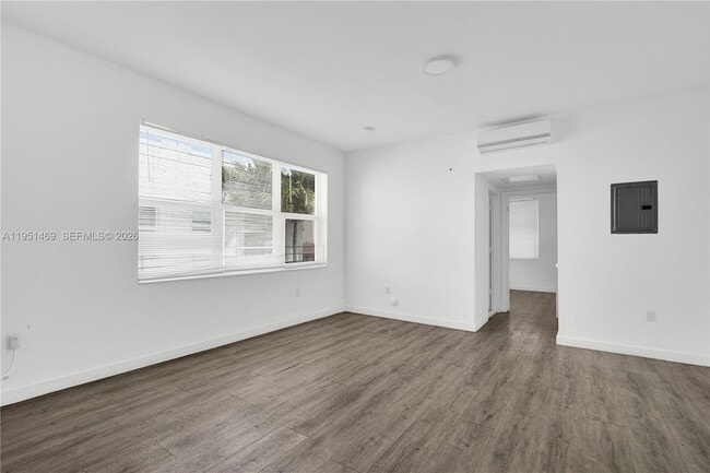 Photo - 402 NW 12th Ave Unidad 202