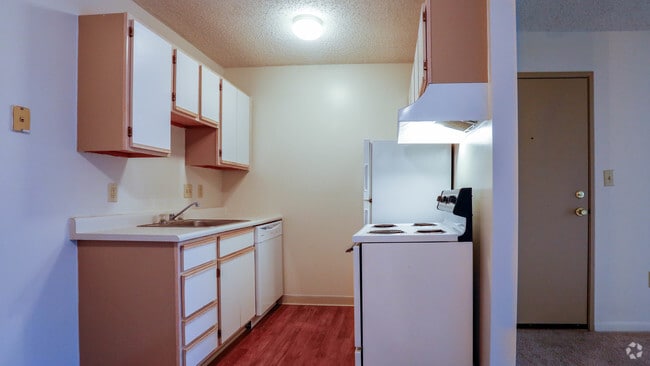 2 habitaciones/1 baño - Cocina - Cedar Trail Apartments