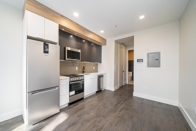 Photo - 63-65 Irving St Unidad 202