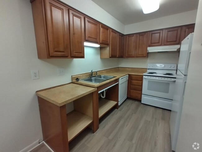 Building Photo - 600 Reusens Rd Rental