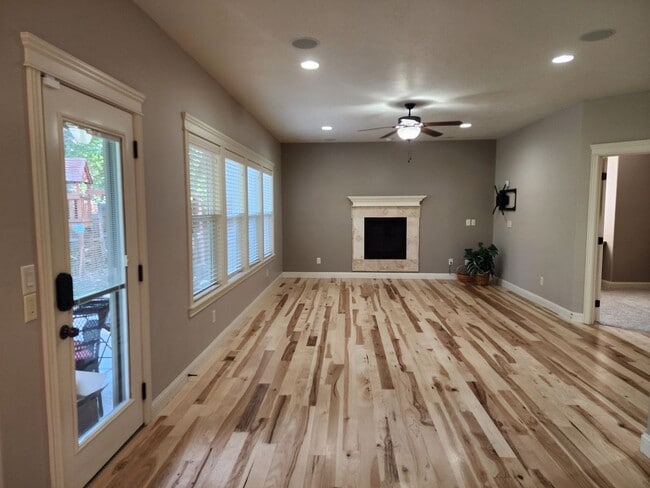Photo - Beautiful 4 bedroom, 3 bath home in Meridian.