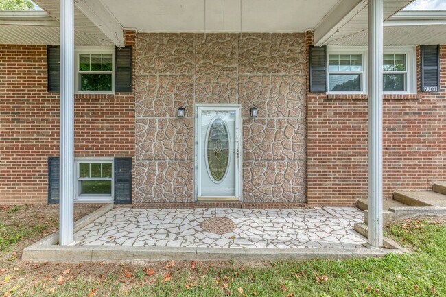 2301 Old Lewis Rd
