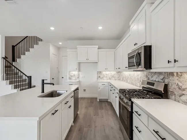 Photo - 15783 Palmwood Rd