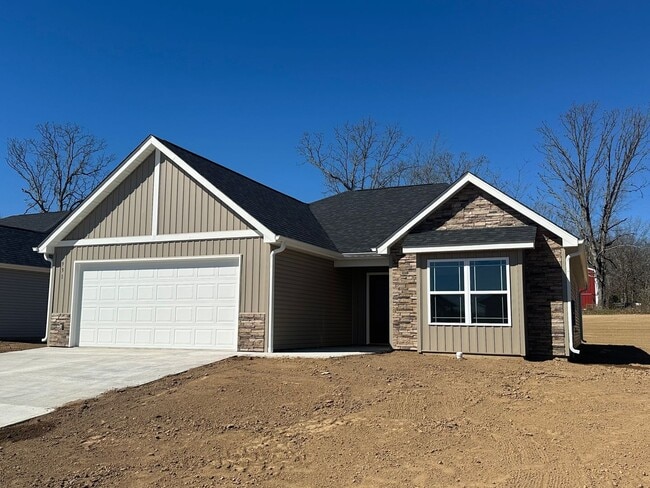 Building Photo - BRAND NEW 3 Bed 2 Bath in WAYNESVILLE - FOR RENT