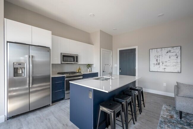 Photo - 656 Saratoga St Unit 210