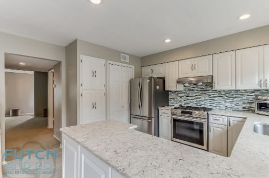 Photo - 73 Knollwood Ln