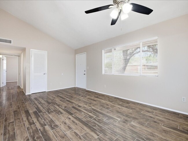 Photo - 2525 N Cherry Ave
