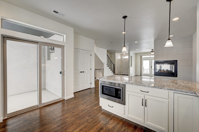 Photo - 15509 W Washburn Ave