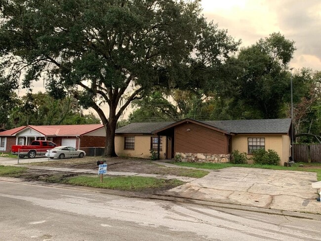 Photo - 709 Ponderosa Dr E