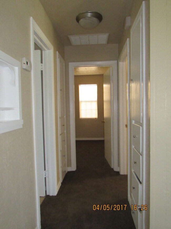 Photo - Pet Friendly :) SECTION 8 ACCEPTED!