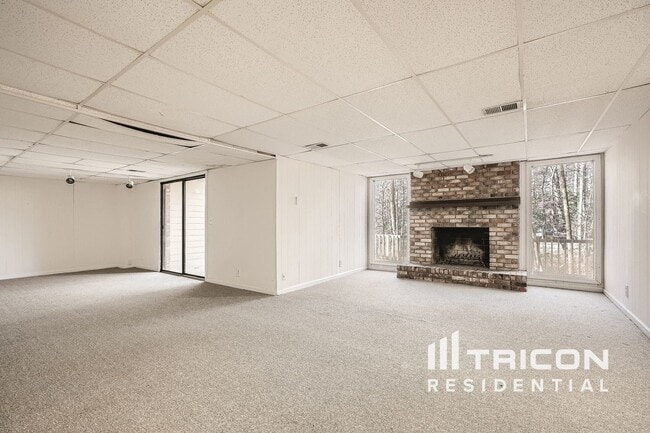 Photo - 9400 N Lake Dr
