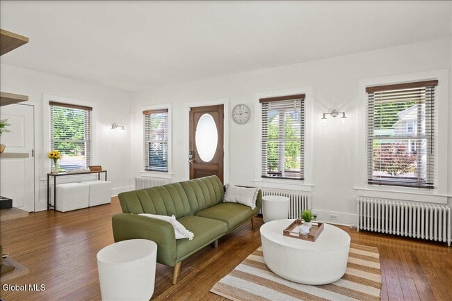 Photo - 162 Lake Ave