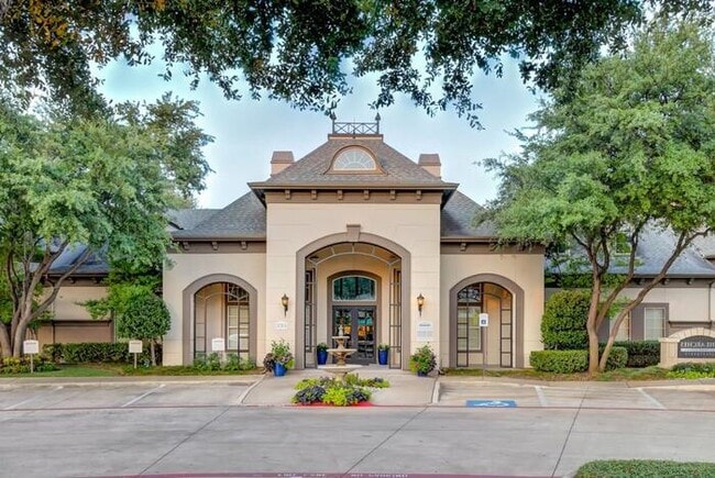 Photo - 4400 W University Blvd Unit d1