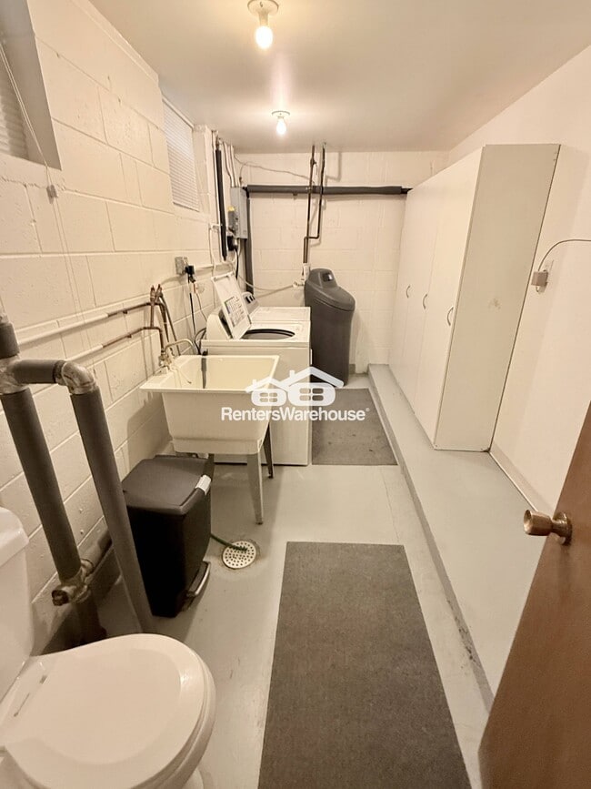 Photo - 3813 W 60th St