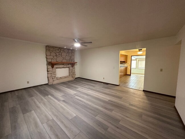 Photo - 3 bed 2 bath in Springfield