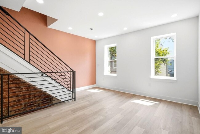 Building Photo - 2456 N 19th St Unit 2