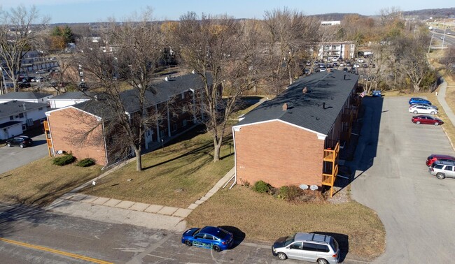 Colonial Apartments