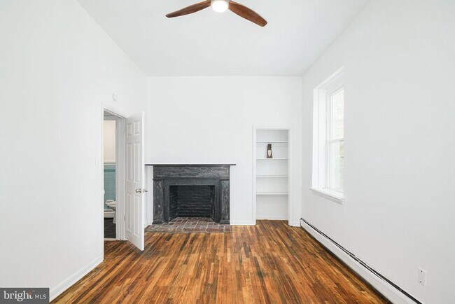 Photo - 1024 Pine St