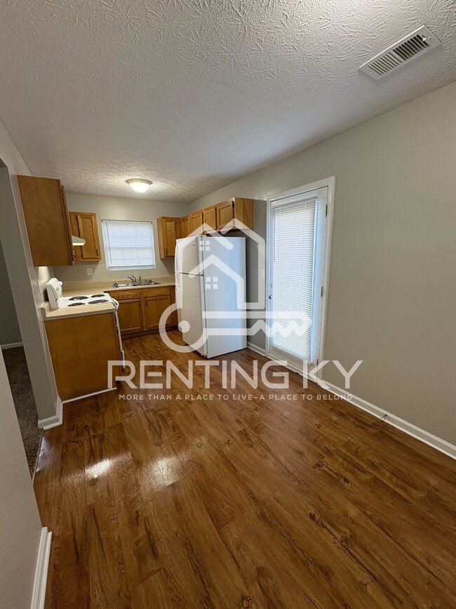 Photo - Spacious 2-Bed, 1.5-Bath Townhome!