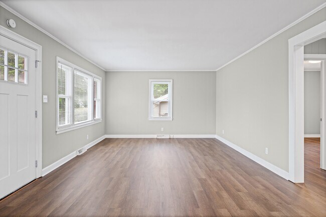 Photo - 201 Cecil Dr