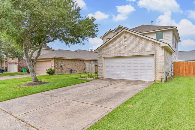 Building Photo - 4714 Montclair Hill Ln