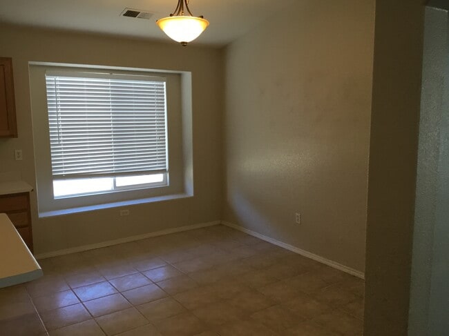 Photo - 804 Ocate Meadows Dr NE